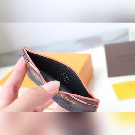 LV Карманный кошелек Модель N61722 с отделкой из кожи Новая колле