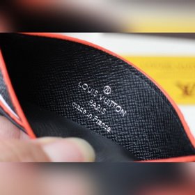 LV Карманный кошелек Модель N61722 с отделкой из кожи Новая колле