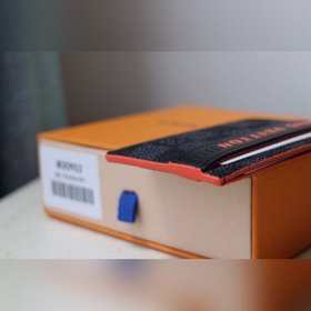 LV Карманный кошелек Модель N61722 с отделкой из кожи Новая колле