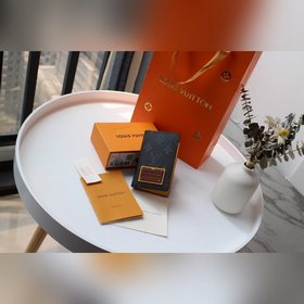 LV Модель M63144 Кошелек в сумке из парусины В кошелек легко пом