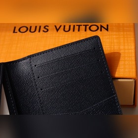 LV Карманный кошелек Артикул： N60441 Этот карманный кошелек изг