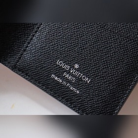 LV Карманный кошелек Артикул： N60441 Этот карманный кошелек изг