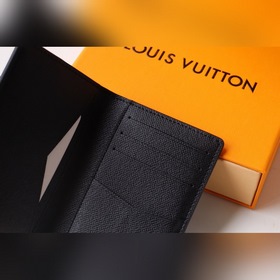 LV Артикул： m80015 Универсальный кошелек в форме сумки Этот ком
