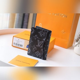 LV Артикул： m80015 Универсальный кошелек в форме сумки Этот ком