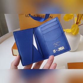 LV Артикул： M81663 Карманный кошелек Этот карманный кошелек из к