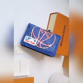 LV Артикул： M81663 Карманный кошелек Этот карманный кошелек из к
