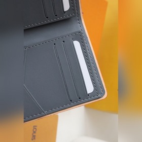 LV Модель： M80805 Кошелек Slender с зеркальным карманом Из капсу