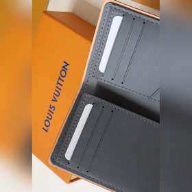 LV Модель： M80805 Кошелек Slender с зеркальным карманом Из капсу