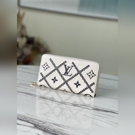LV Артикул： M81141 (вышивка) Белый кошелек на молнии Изготовлен