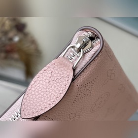 LV Модель： M81868 Знаменитый кошелек Zippy Компактный дизайн и п