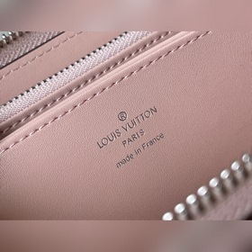 LV Модель： M81868 Знаменитый кошелек Zippy Компактный дизайн и п