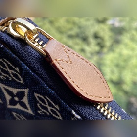 LV Артикул： M80212 SINCE 1854 ZIPPY WALLET Кошелек Zippy с фирм