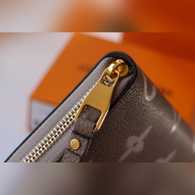 LV 【Зиппи кошелек на молнии】 Артикул： M69794 Кошелек на молнии В