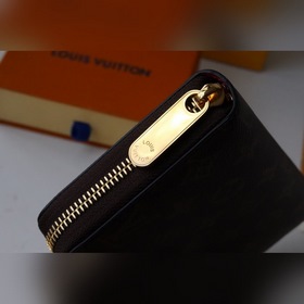 LV Рождественская новинка ZIPPY кошелек на молнии Артикул： M808
