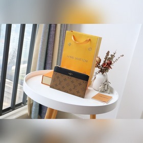 LV Модель： M80348 Slim Purse Сумка-клатч Минималистичный дизайн и