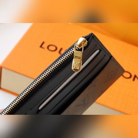 LV Модель： M80348 Slim Purse Сумка-клатч Минималистичный дизайн и