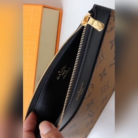 LV Модель： M80348 Slim Purse Сумка-клатч Минималистичный дизайн и