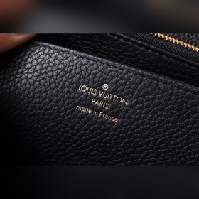 LV Артикул： M81141 Новая модель Кошелек с тисненым логотипом Zip
