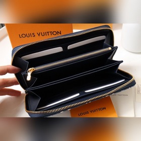 LV Артикул： M81226 Кошелек на молнии Модель Monogram в новом ис