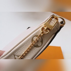 LV Артикул： M81284 Mini Pochette Accessoires Из капсульной колл