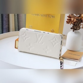 LV Модный новый кошелек на молнии Артикул： M80680 Это одна из м