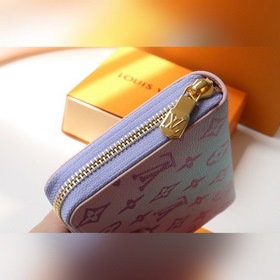 LV Специальная версия Кошелек на молнии Модель： M81340 Знамениты