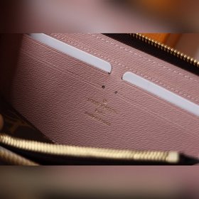 LV Модель： N60742 Clemence Кошелек-клатч Компактный, но вместите