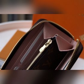 LV Модель： N60742 Clemence Кошелек-клатч Компактный, но вместите