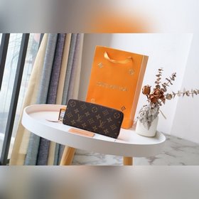 LV Модель： N60742 Clemence Кошелек-клатч Компактный, но вместите