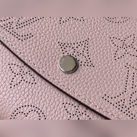 LV Артикул： M60145 Кошелек Iris Изготовленный из роскошной кожи 