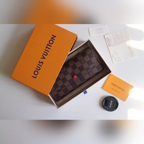 LV Модель M61289 Emilie Кошелек Изготовлен из мягкой ткани Monog
