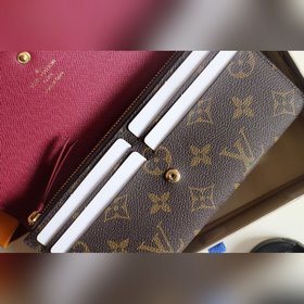 LV Модель M61289 Emilie Кошелек Изготовлен из мягкой ткани Monog