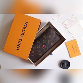 LV Модель M61289 Emilie Кошелек Изготовлен из мягкой ткани Monog