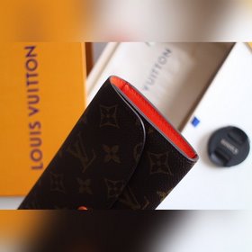 LV Модель M61289 Emilie Кошелек Изготовлен из мягкой ткани Monog