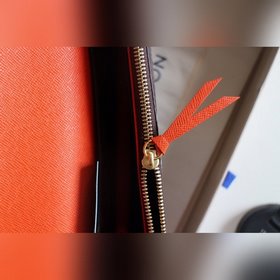 LV Модель M61289 Emilie Кошелек Изготовлен из мягкой ткани Monog