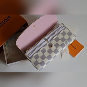 LV Модель M61289 Emilie Кошелек Изготовлен из мягкой ткани Monog