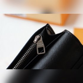 LV Модель 62665 Серия «Цветы» Сумка для костюма Весна-лето 2020 П