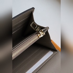LV Артикул： 80496 Кошелек на молнии Изготовлен из двухцветной ко