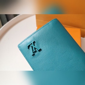 LV Артикул： M81153 Новый кошелек Aerogram Brazza В этом кожаном