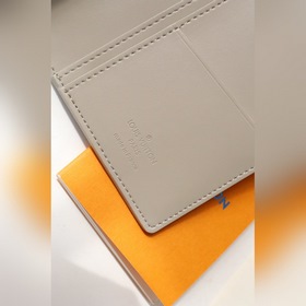 LV Артикул： M81153 Новый кошелек Aerogram Brazza В этом кожаном