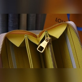 LV Артикул： M81279 Кошельки серии ZIPPY Кошелек Zippy Свежий ви