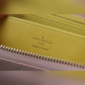 LV Артикул： M81279 Кошельки серии ZIPPY Кошелек Zippy Свежий ви