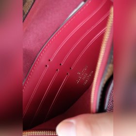 LV VAVIN кошелек на цепочке Артикул： N60221 &nbsp; Искусное с