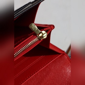 LV SARAH Длинный кошелек с клапаном Артикул： M60531 Кошелек с