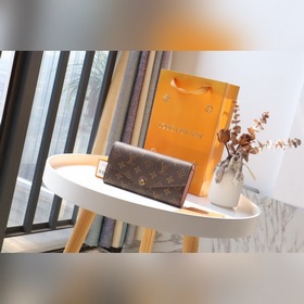 LV SARAH Длинный кошелек с клапаном Артикул： M60531 Кошелек с 