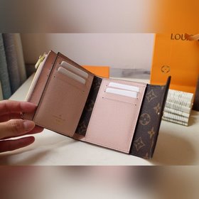 LV  ARIANE Кошелек Артикул： M62037  Компактный размер и продум