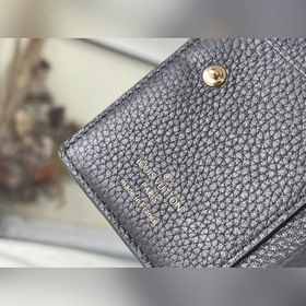 LV Артикул： M81139 Черный Кошелек Изготовлен из кожи, украшен пе