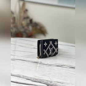 LV Артикул： M81139 Черный Кошелек Изготовлен из кожи, украшен пе