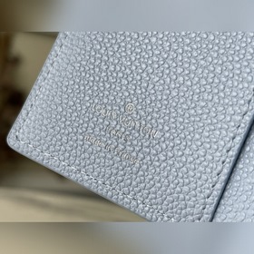 LV Артикул： M81565 Синий Кожаный кошелек из серии  Изготовлен и