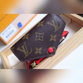 LV Модель M41938 Кошелек VICTORINE Изящный и функциональный, это